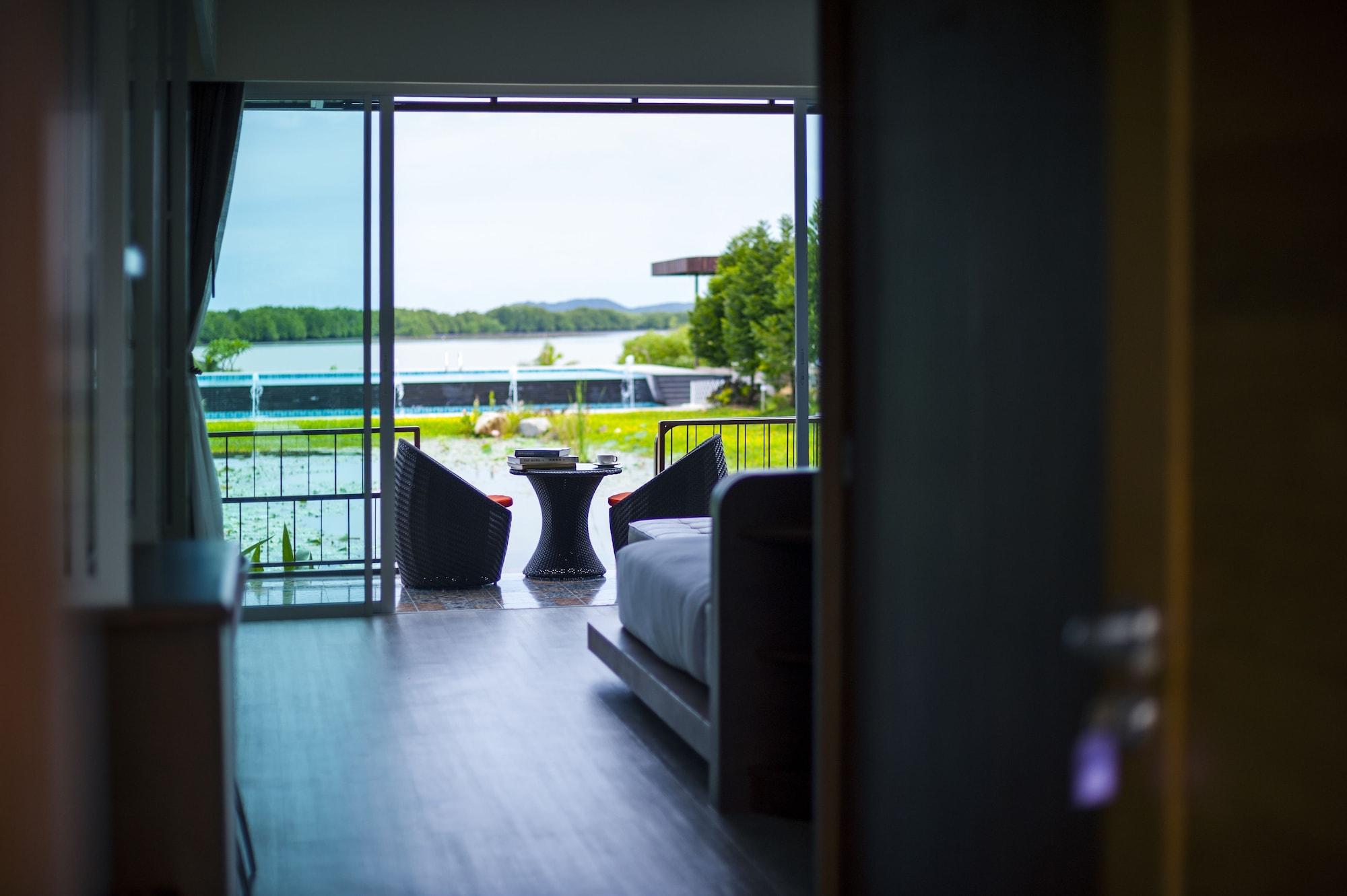 Baan Rim Ao Hotel Чантабури Екстериор снимка